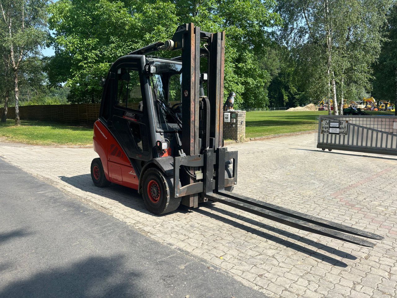 LINDE H 35 D-02 Triplex - Chariot élévateur diesel: photos 4 LINDE H 35 D-02 Triplex - Chariot élévateur diesel: photos 4