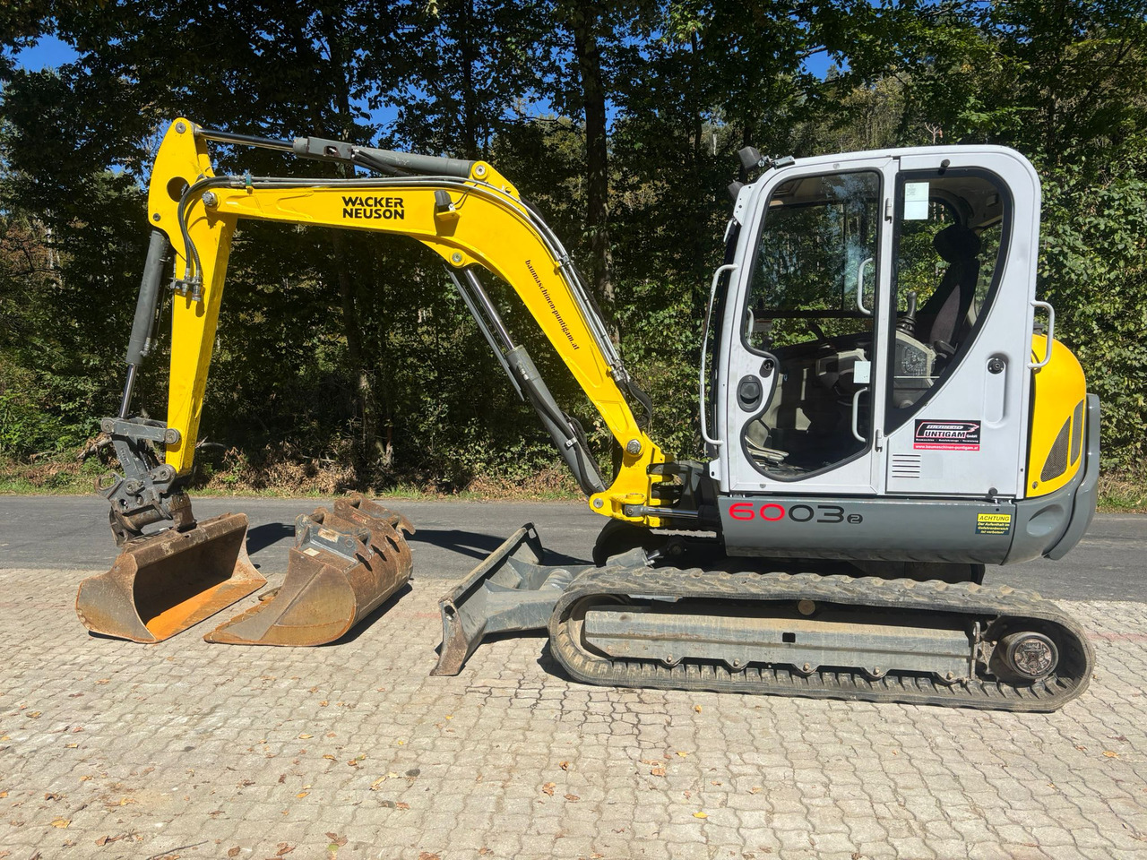 WACKER Neuson 6003 - Mini pelle: photos 1 WACKER Neuson 6003 - Mini pelle: photos 1