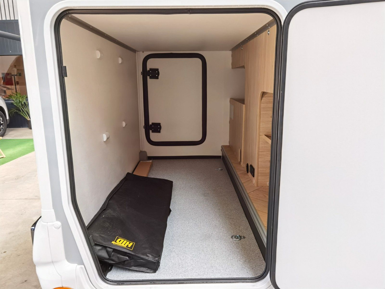 Crédit-bail de  Chausson 797 TITANIUM / -2026- / 165PS- 8G. / 4.1T. / AHK Chausson 797 TITANIUM / -2026- / 165PS- 8G. / 4.1T. / AHK: photos 12