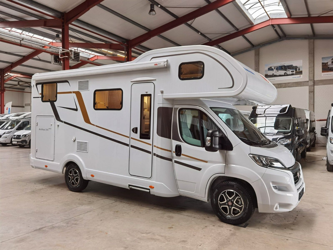Camping-car capucine Eura Mobil ACTIVA ONE 690 HB / 180PS-40H MAXI/ PANORAMADACH: photos 10
