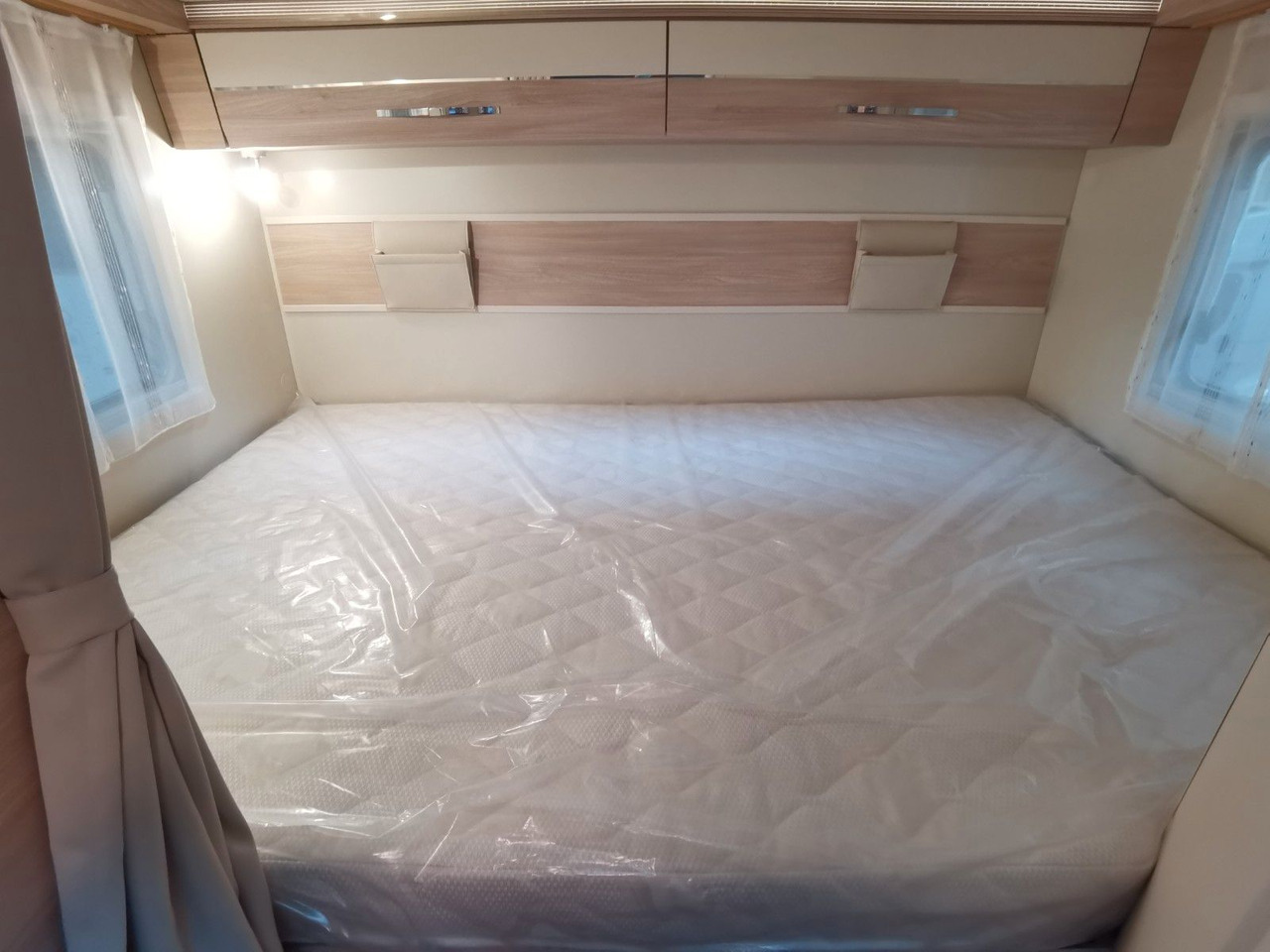 Camping-car capucine Eura Mobil ACTIVA ONE 690 HB / 180PS-40H MAXI/ PANORAMADACH: photos 17