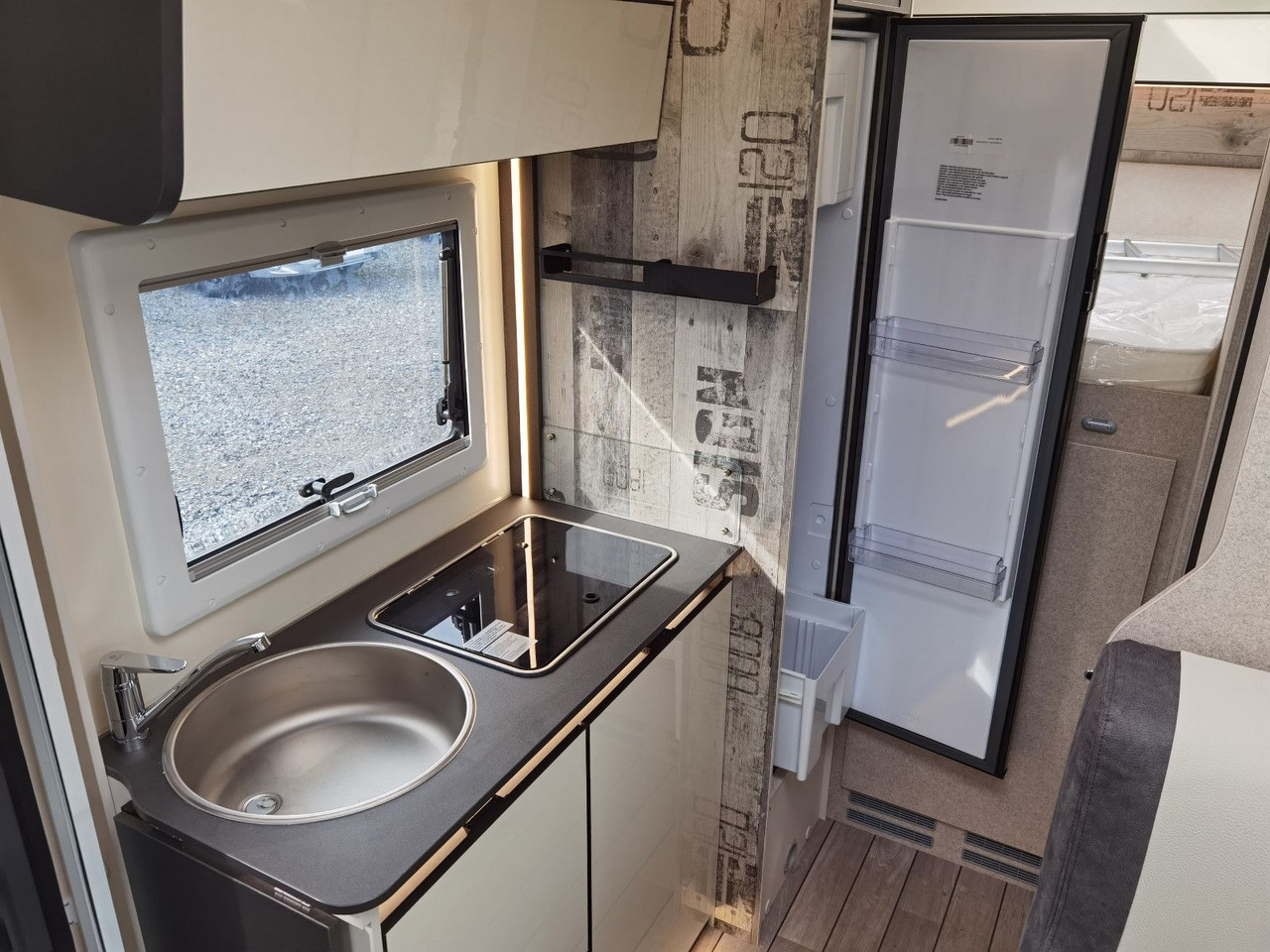 Camping-car profilé Forster T 599 HBN COUPÈ /-2025-/165PS / SILVER - EDITION: photos 16