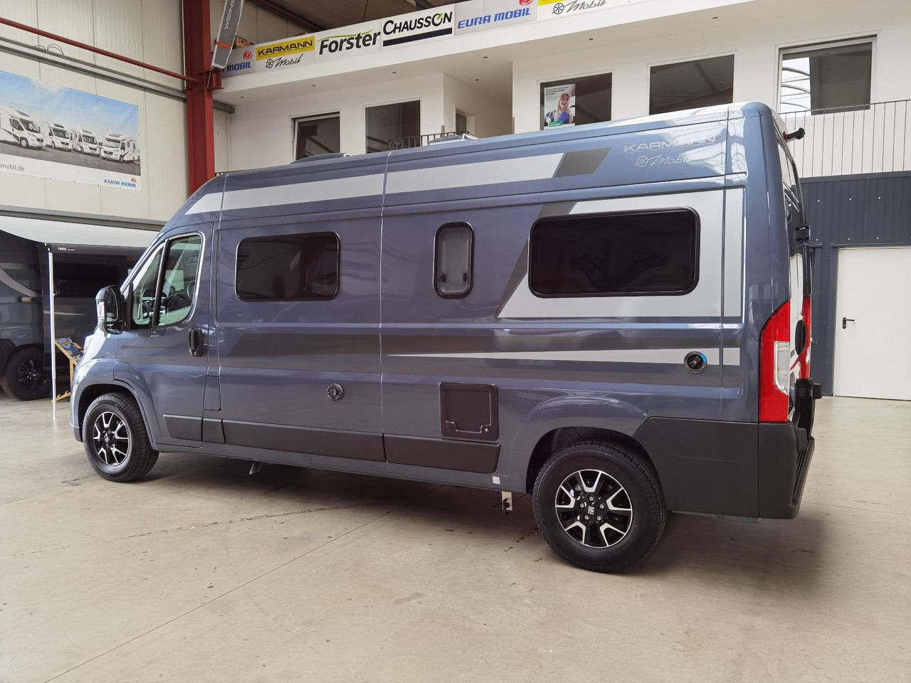 Karmann DEXTER 580 /-MODELL 2026-/ PANORAMA DACHFENSTER - Fourgon aménagé: photos 5 Karmann DEXTER 580 /-MODELL 2026-/ PANORAMA DACHFENSTER - Fourgon aménagé: photos 5