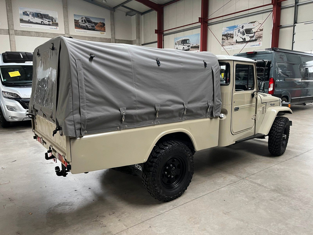 Toyota LAND CRUISER HJ 45 - 3.6l DIESEL / PICK UP - SUV: photos 4 Toyota LAND CRUISER HJ 45 - 3.6l DIESEL / PICK UP - SUV: photos 4