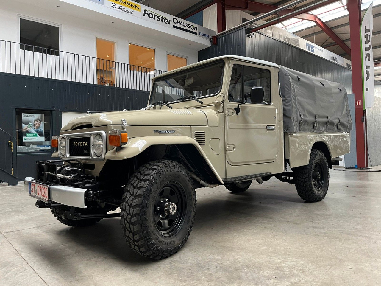 Toyota LAND CRUISER HJ 45 - 3.6l DIESEL / PICK UP - SUV: photos 1 Toyota LAND CRUISER HJ 45 - 3.6l DIESEL / PICK UP - SUV: photos 1