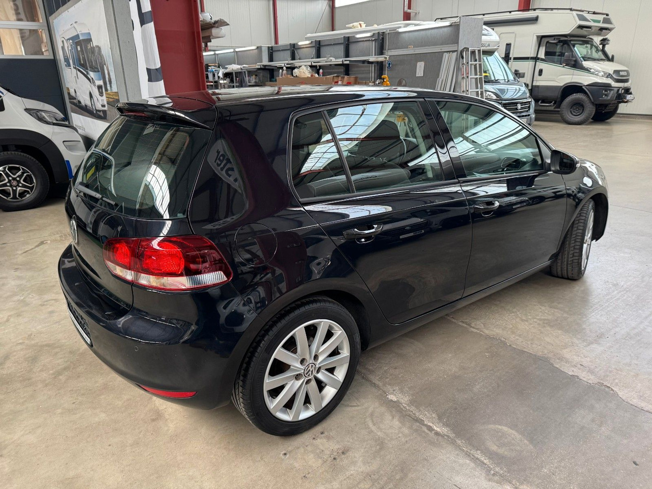 Volkswagen Golf 1.4 TSI DSG 90 kW HIGHLINE / 1.HAND / - Voiture à hayon: photos 2 Volkswagen Golf 1.4 TSI DSG 90 kW HIGHLINE / 1.HAND / - Voiture à hayon: photos 2