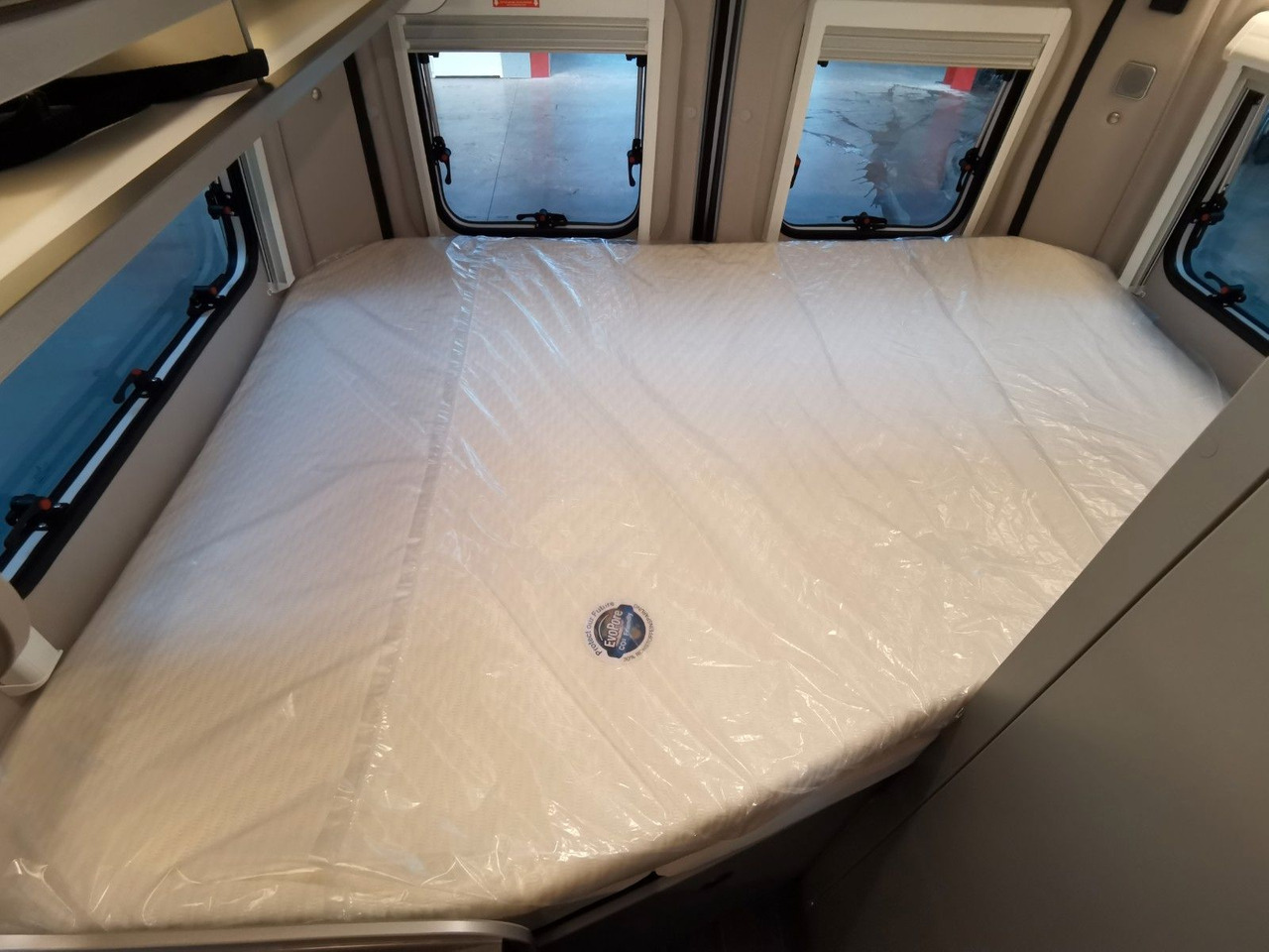 Crédit-bail de  Weinsberg CARABUS GREY 540 MQ - EDITION FIRE /-2026-/140PS Weinsberg CARABUS GREY 540 MQ - EDITION FIRE /-2026-/140PS: photos 19