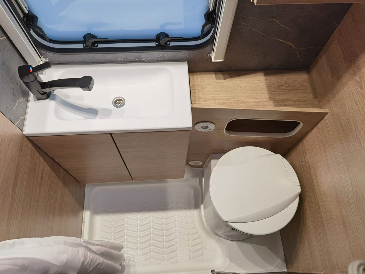 Caravane Weinsberg CARAONE 420 QD / - 2026 -/ ADVANCE & SMART PAKET: photos 20 Caravane Weinsberg CARAONE 420 QD / - 2026 -/ ADVANCE & SMART PAKET: photos 20