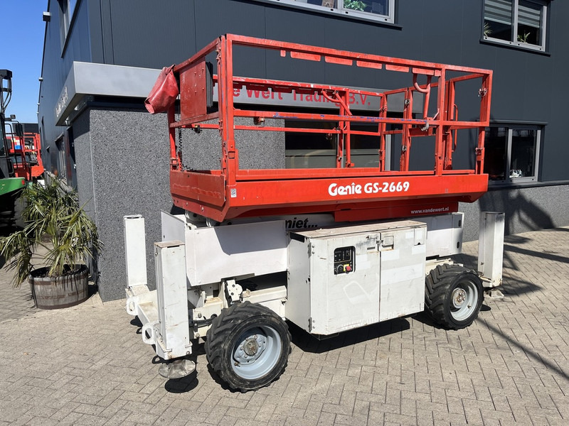 Genie GS 2669 RT Hoogwerker / arbeitsbuhne - Nacelle ciseaux: photos 2 Genie GS 2669 RT Hoogwerker / arbeitsbuhne - Nacelle ciseaux: photos 2