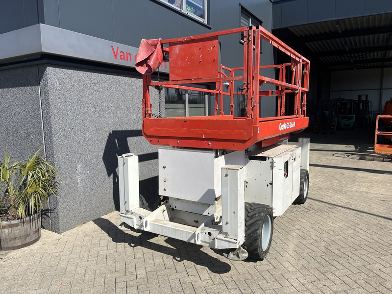 Genie GS 2669 RT Hoogwerker / arbeitsbuhne - Nacelle ciseaux: photos 3 Genie GS 2669 RT Hoogwerker / arbeitsbuhne - Nacelle ciseaux: photos 3