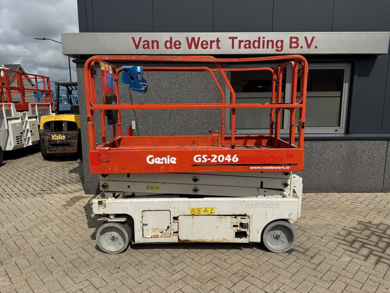 Genie GS2046 schaarlift schaar hoogwerker 2012 uur 8mtr werkhoogte - Nacelle ciseaux: photos 1 Genie GS2046 schaarlift schaar hoogwerker 2012 uur 8mtr werkhoogte - Nacelle ciseaux: photos 1