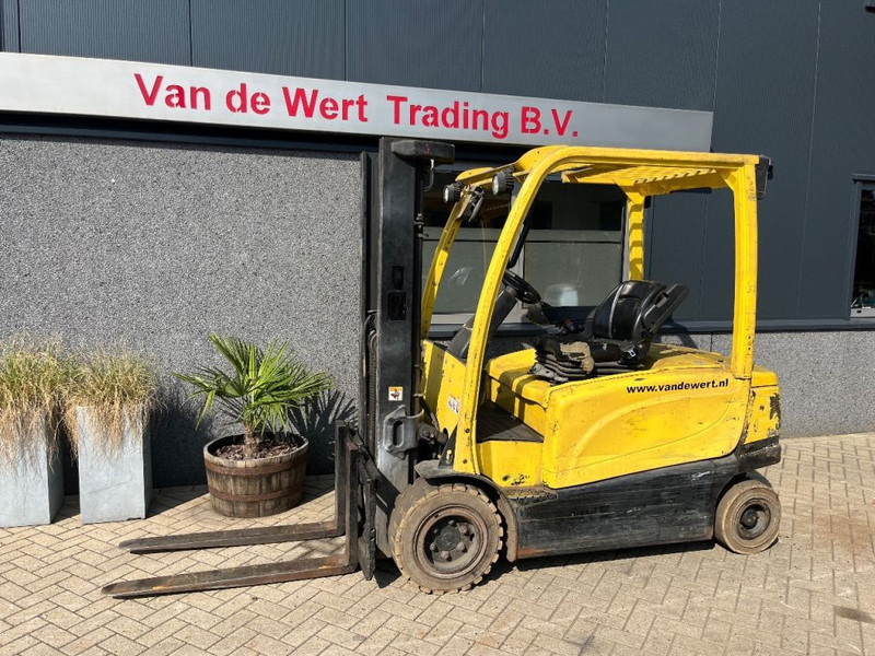 Hyster J 3.0 XN - Chariot élévateur électrique: photos 2 Hyster J 3.0 XN - Chariot élévateur électrique: photos 2