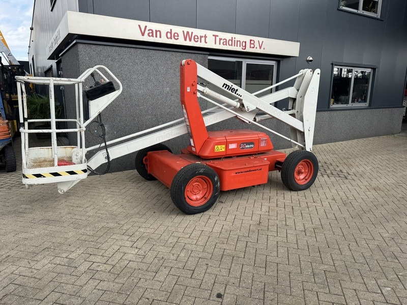 JLG 30 E Knikarmhoogwerker / Arbeitsbuhne 11,1M werkhoogte Elektrisch 1999 - Nacelle articulée: photos 2 JLG 30 E Knikarmhoogwerker / Arbeitsbuhne 11,1M werkhoogte Elektrisch 1999 - Nacelle articulée: photos 2