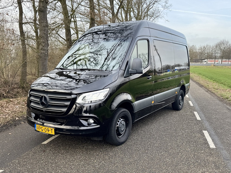 Mercedes-Benz 317 CDI L2H2 Dubbel Cabine 2022 LED - Fourgon utilitaire: photos 1 Mercedes-Benz 317 CDI L2H2 Dubbel Cabine 2022 LED - Fourgon utilitaire: photos 1