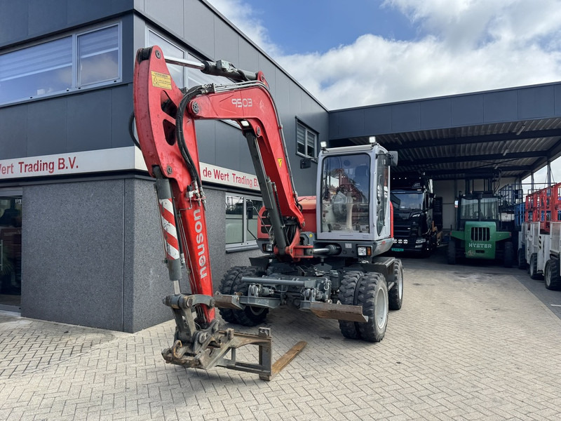 Neuson 9503 WD Mobiele Kraan 2009 Palletvork, Smalle Bak / Breede Bak 8860hours Deutz Diesel. - Grue mobile: photos 5 Neuson 9503 WD Mobiele Kraan 2009 Palletvork, Smalle Bak / Breede Bak 8860hours Deutz Diesel. - Grue mobile: photos 5