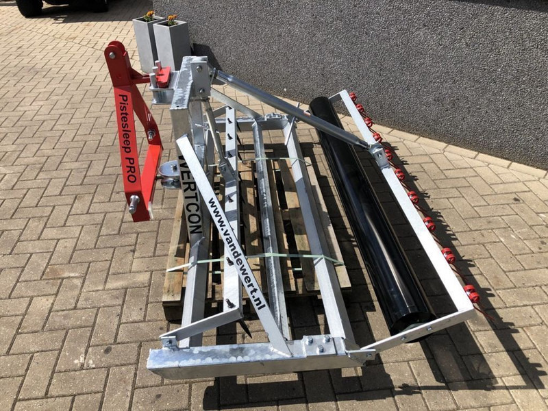 Wertcon PISTESLEEP PRO Manegevlakker / Bodemvlakker / trac-master 200CM - Outils du sol: photos 4 Wertcon PISTESLEEP PRO Manegevlakker / Bodemvlakker / trac-master 200CM - Outils du sol: photos 4