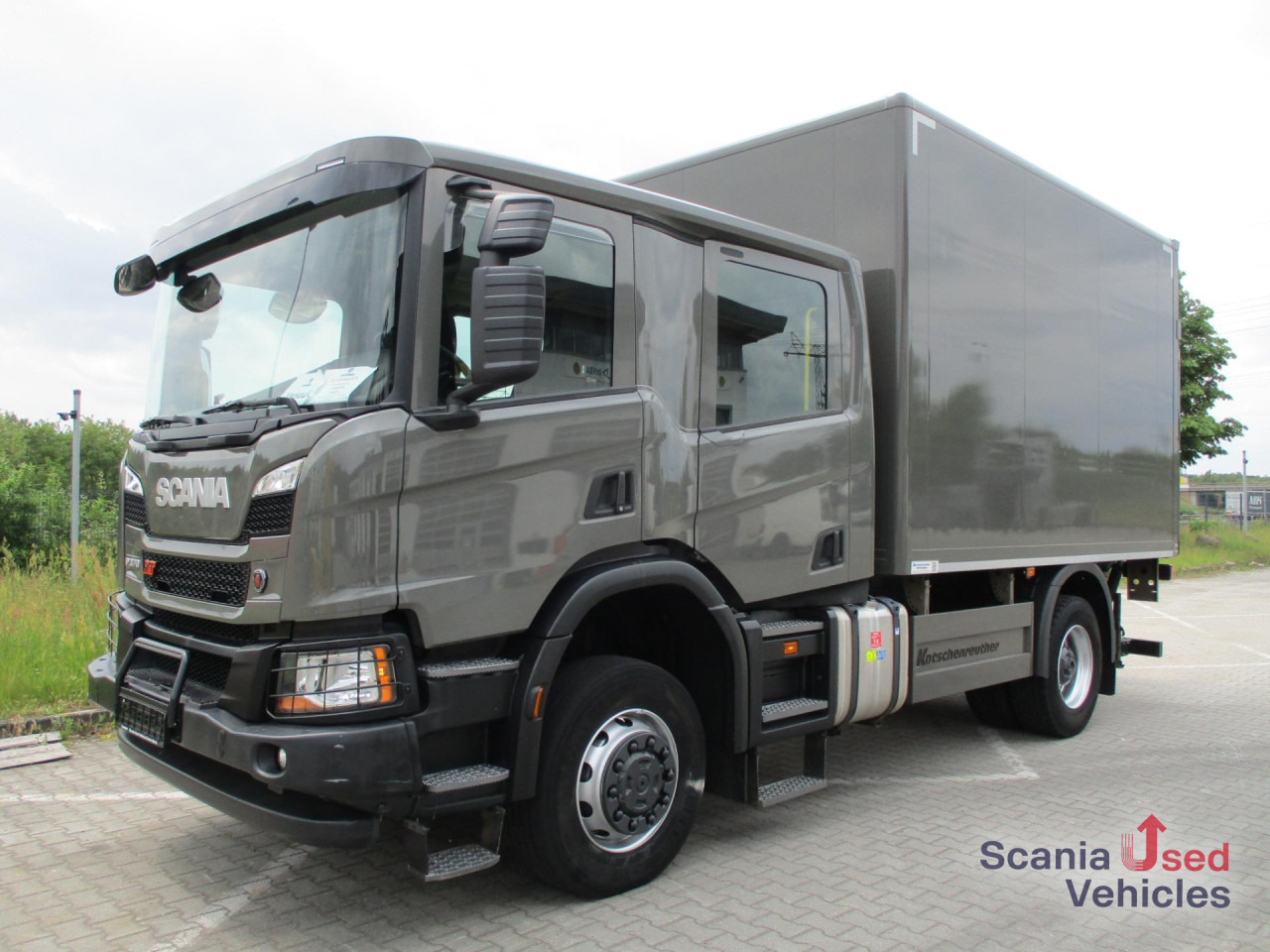 SCANIA P 370 B4x4HA Koffer mit Lbw. - Camion fourgon: photos 1 SCANIA P 370 B4x4HA Koffer mit Lbw. - Camion fourgon: photos 1