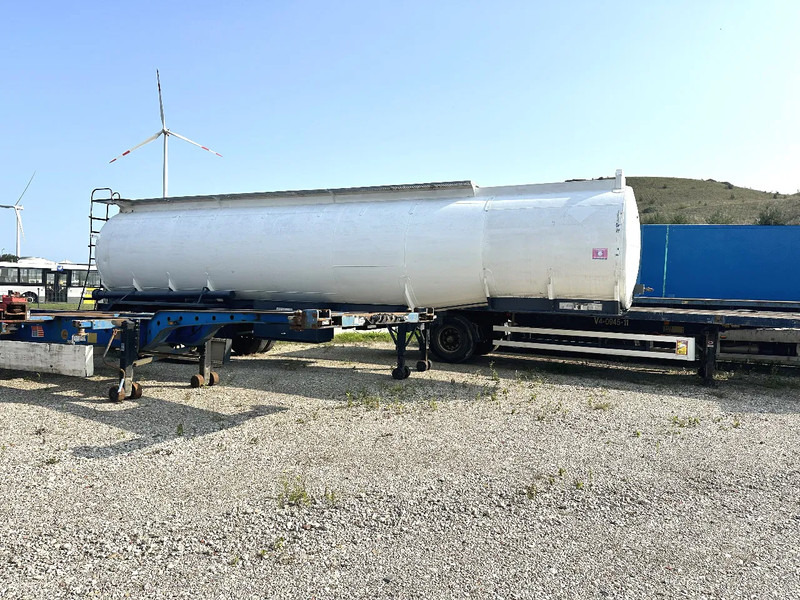 Fruehauf RDF 360 - Semi-remorque citerne: photos 3 Fruehauf RDF 360 - Semi-remorque citerne: photos 3
