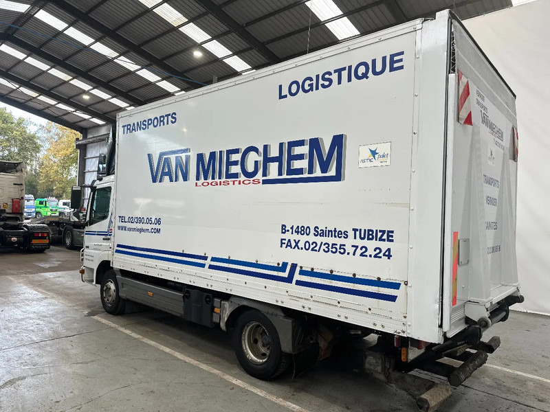 Mercedes-Benz Atego 918 - Camion fourgon: photos 4 Mercedes-Benz Atego 918 - Camion fourgon: photos 4