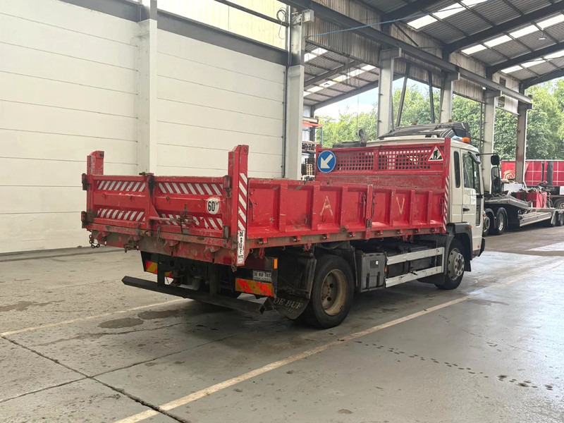 Volvo FL 611 - Camion benne: photos 5 Volvo FL 611 - Camion benne: photos 5