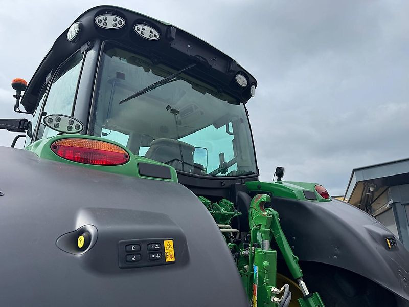 John Deere 6R215 AP 50KM COMMAND-PRO 2023 2690 UUR!!! - Tracteur agricole: photos 5 John Deere 6R215 AP 50KM COMMAND-PRO 2023 2690 UUR!!! - Tracteur agricole: photos 5