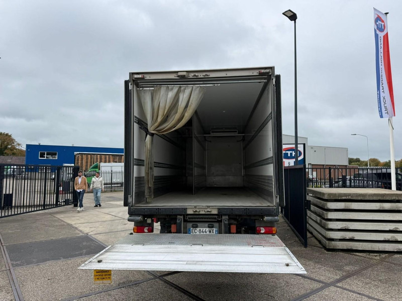 Renault D210.14 Frigobox Multitemp + Taillift THERMO KING T800R - Camion frigorifique: photos 5 Renault D210.14 Frigobox Multitemp + Taillift THERMO KING T800R - Camion frigorifique: photos 5