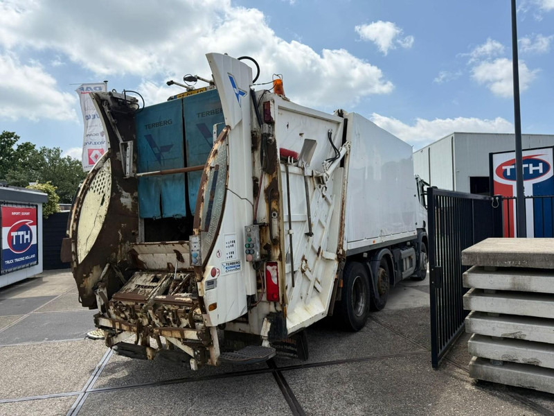 Scania P 230 DB 6X2/4 HNB NL Truck 327.000 km - Benne à ordures ménagères: photos 5 Scania P 230 DB 6X2/4 HNB NL Truck 327.000 km - Benne à ordures ménagères: photos 5