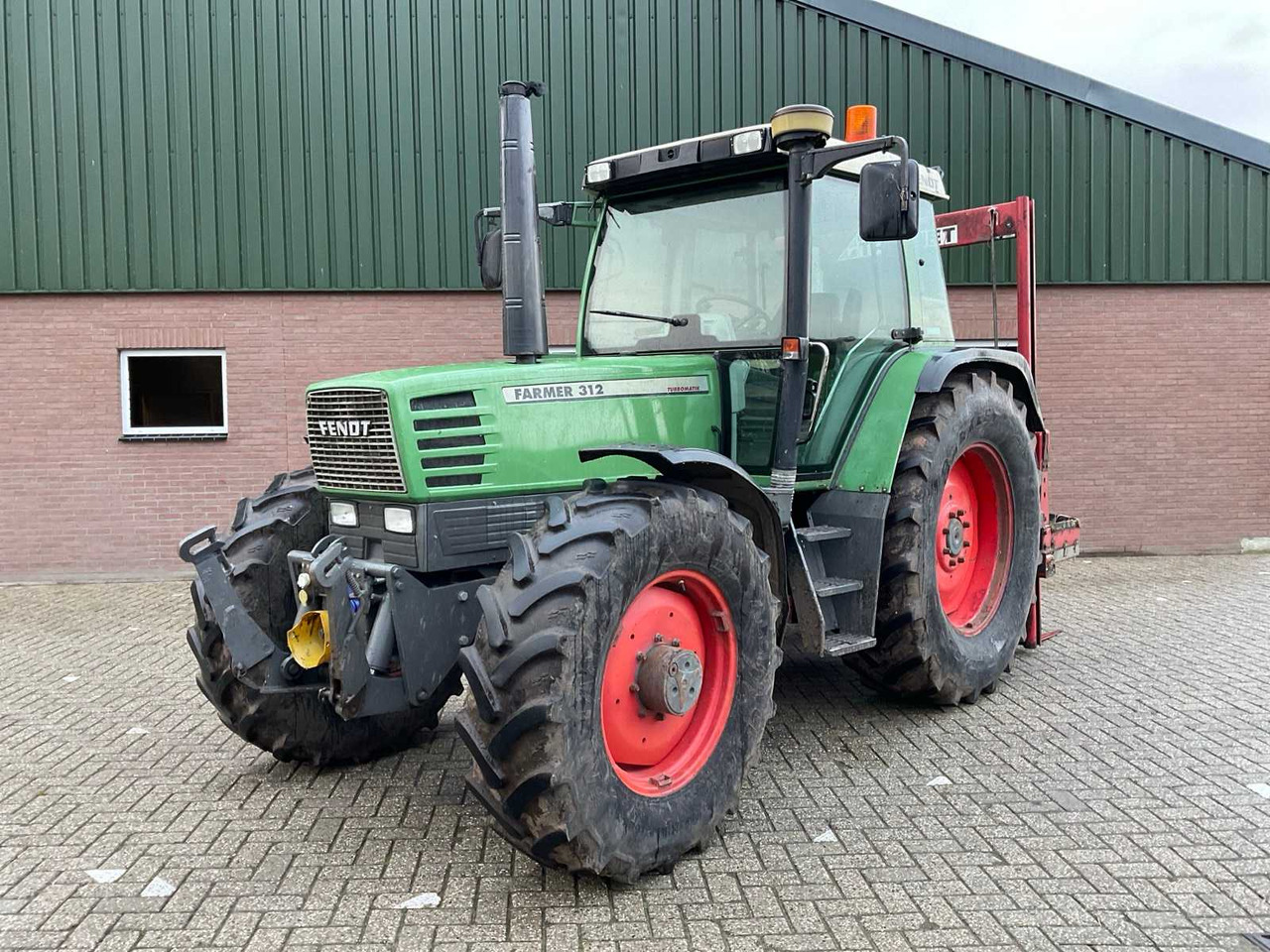 1994 FENDT FARMER 312 TURBOMATIK ALL-WHEEL DRIVE FARM TRACTOR - Tracteur agricole: photos 1 1994 FENDT FARMER 312 TURBOMATIK ALL-WHEEL DRIVE FARM TRACTOR - Tracteur agricole: photos 1