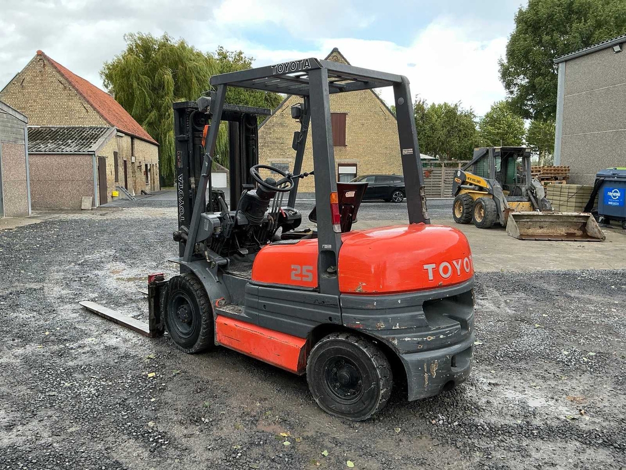 1997 TOYOTA 02-6FDF25 FORKLIFT - Chariot élévateur: photos 3 1997 TOYOTA 02-6FDF25 FORKLIFT - Chariot élévateur: photos 3