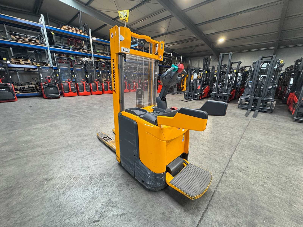 20/2019 SERVICE+UVV 10/2026 JUNGHEINRICH ERC214 1,400KG STACKER PALLET TRUCK ANT FREE LIFT - Chariot élévateur: photos 4 20/2019 SERVICE+UVV 10/2026 JUNGHEINRICH ERC214 1,400KG STACKER PALLET TRUCK ANT FREE LIFT - Chariot élévateur: photos 4