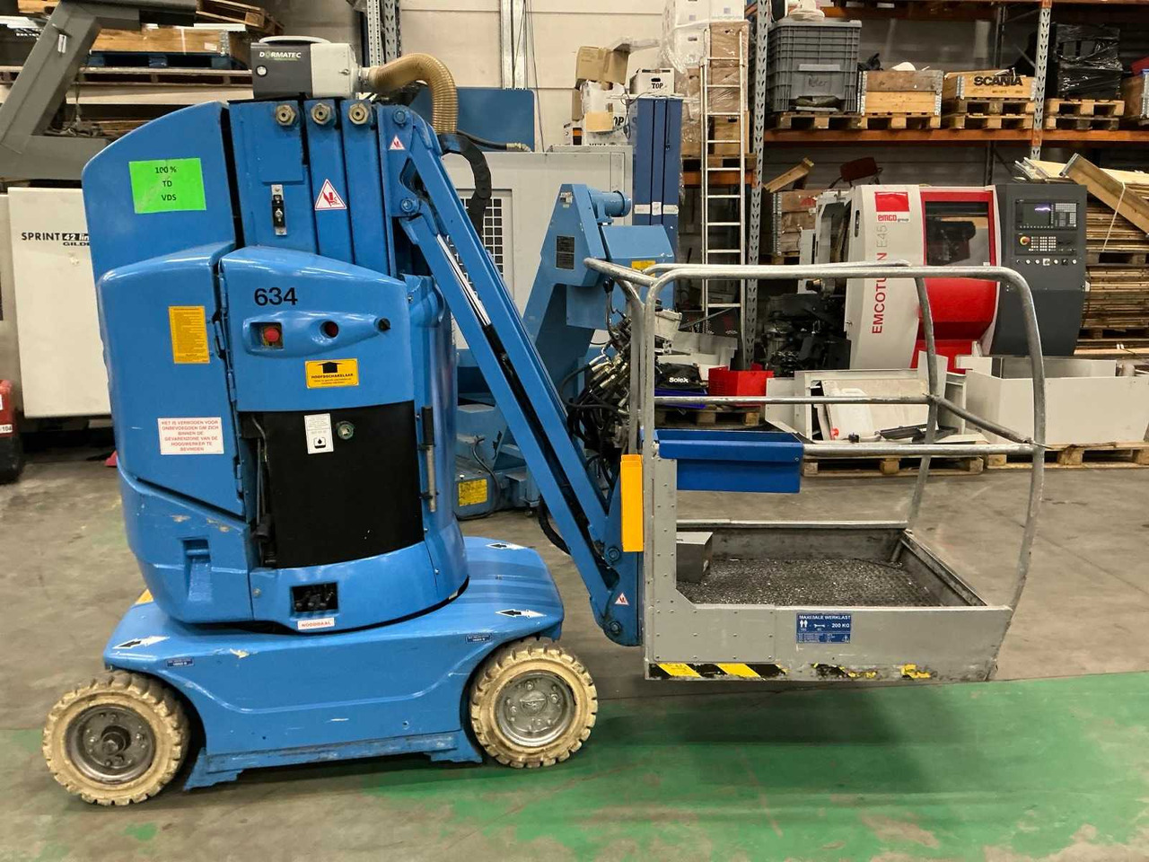 2001 JLG TOUCANL851 AERIAL PLATFORM - Nacelle: photos 2 2001 JLG TOUCANL851 AERIAL PLATFORM - Nacelle: photos 2