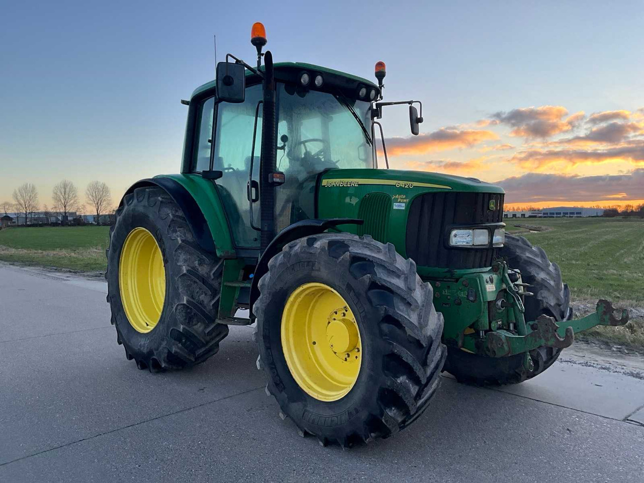2005 JOHN DEERE 6420 FOUR WHEEL DRIVE FARM TRACTOR - Tracteur agricole: photos 4 2005 JOHN DEERE 6420 FOUR WHEEL DRIVE FARM TRACTOR - Tracteur agricole: photos 4