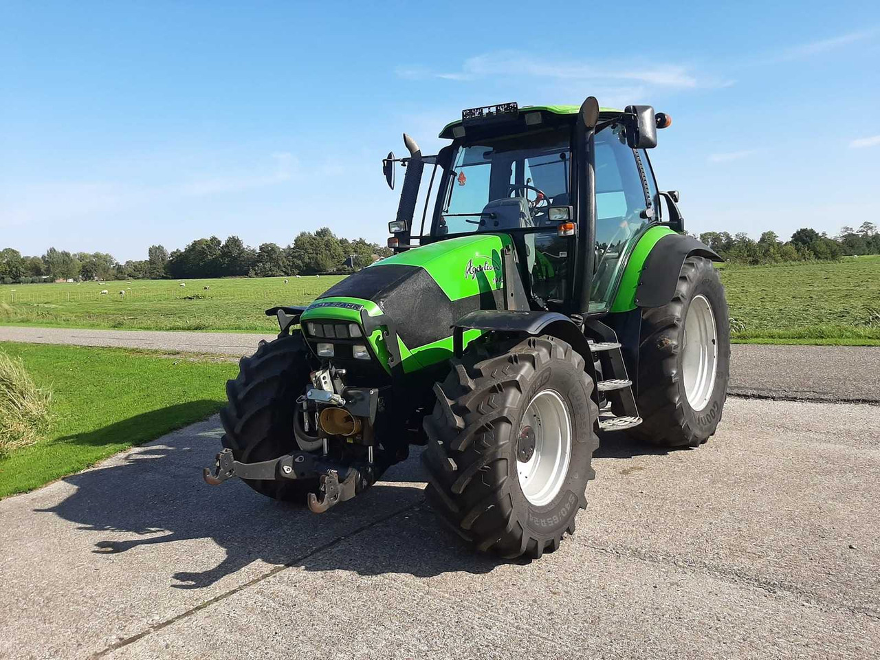 2006 DEUTZ-FAHR AGROTRON 108 FOUR WHEEL DRIVE FARM TRACTOR - Tracteur agricole: photos 2 2006 DEUTZ-FAHR AGROTRON 108 FOUR WHEEL DRIVE FARM TRACTOR - Tracteur agricole: photos 2