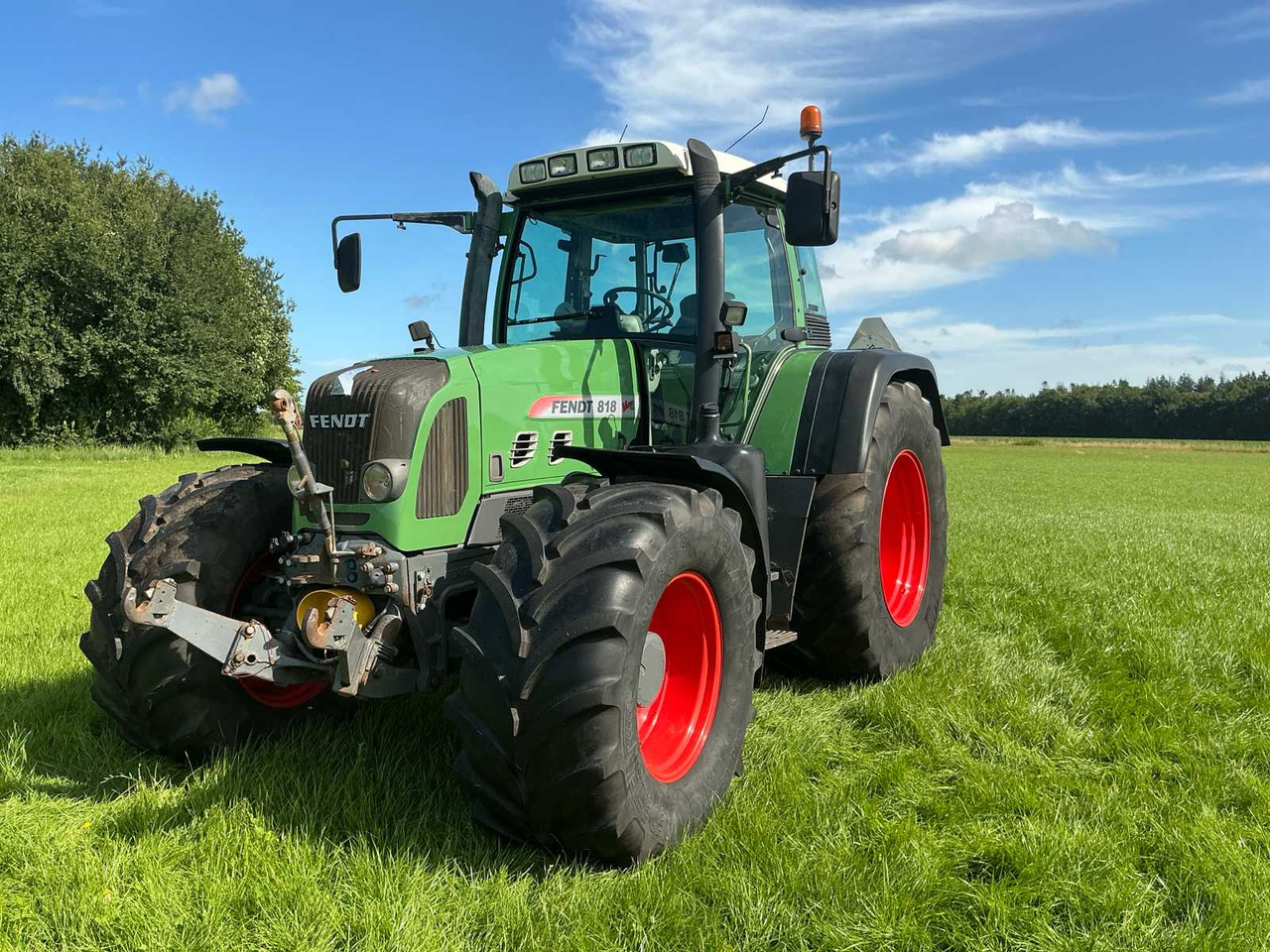 2006 FENDT 818 ALL-WHEEL DRIVE FARM TRACTOR - Tracteur agricole: photos 1 2006 FENDT 818 ALL-WHEEL DRIVE FARM TRACTOR - Tracteur agricole: photos 1