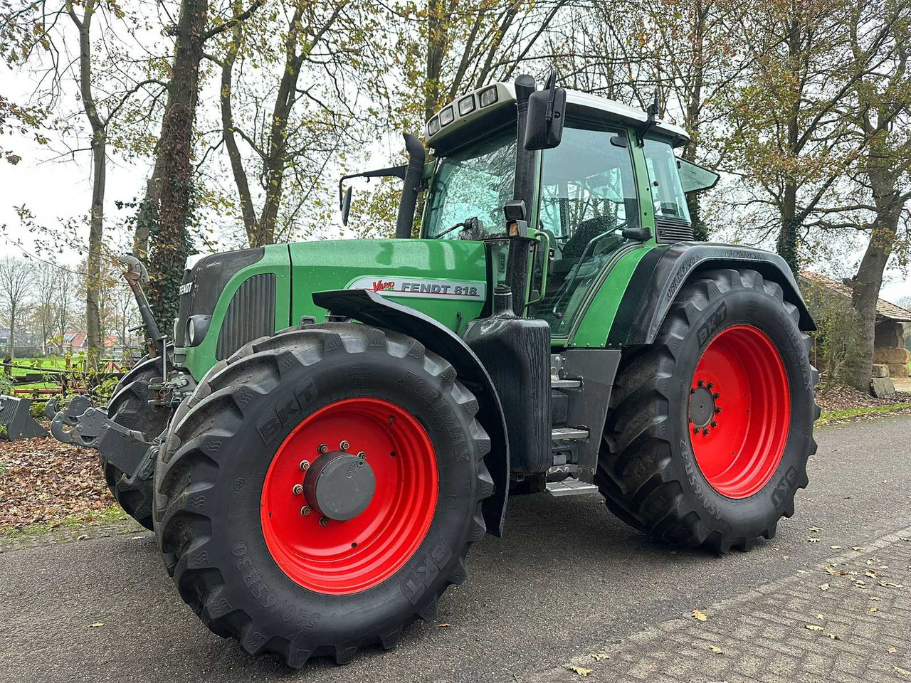 2006 FENDT 818 VARIO TMS ALL-WHEEL DRIVE FARM TRACTOR - Tracteur agricole: photos 3 2006 FENDT 818 VARIO TMS ALL-WHEEL DRIVE FARM TRACTOR - Tracteur agricole: photos 3