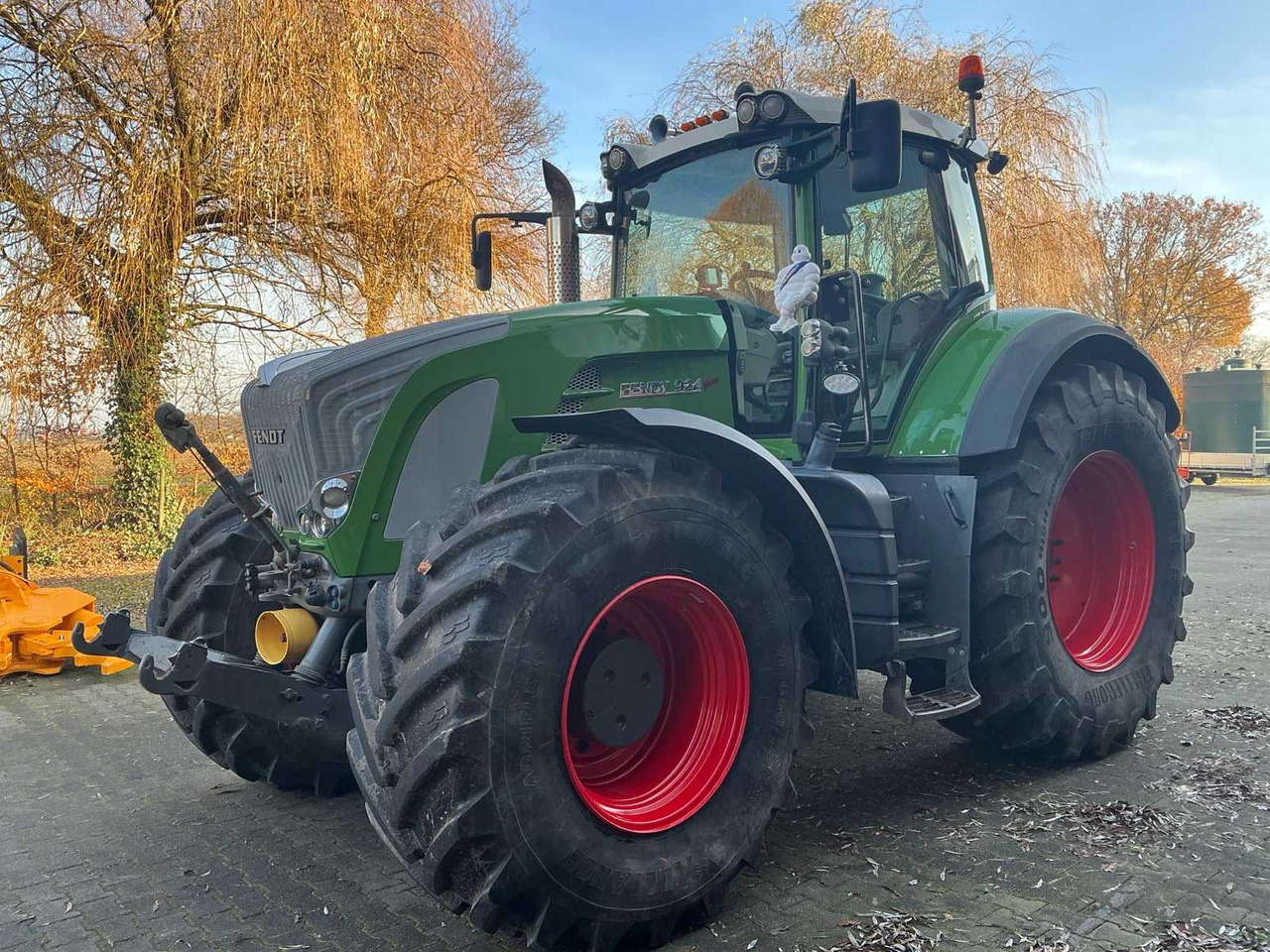 2008 FENDT 924 VARIO ALL-WHEEL DRIVE FARM TRACTOR - Tracteur agricole: photos 1 2008 FENDT 924 VARIO ALL-WHEEL DRIVE FARM TRACTOR - Tracteur agricole: photos 1