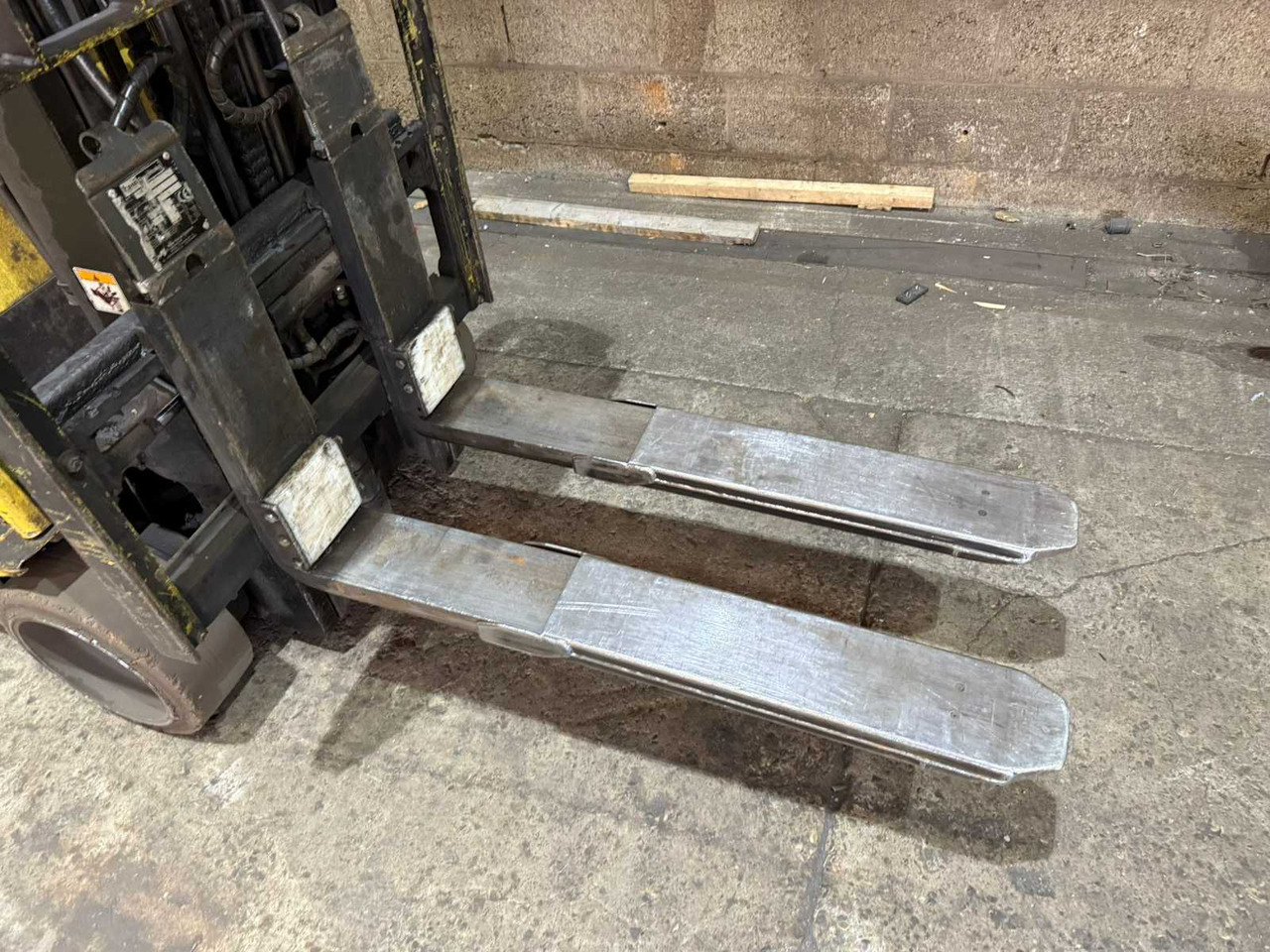 2008 HYSTER E2.00XMS FORKLIFT BATTERY 2024 (2000KG) - Chariot élévateur: photos 5 2008 HYSTER E2.00XMS FORKLIFT BATTERY 2024 (2000KG) - Chariot élévateur: photos 5