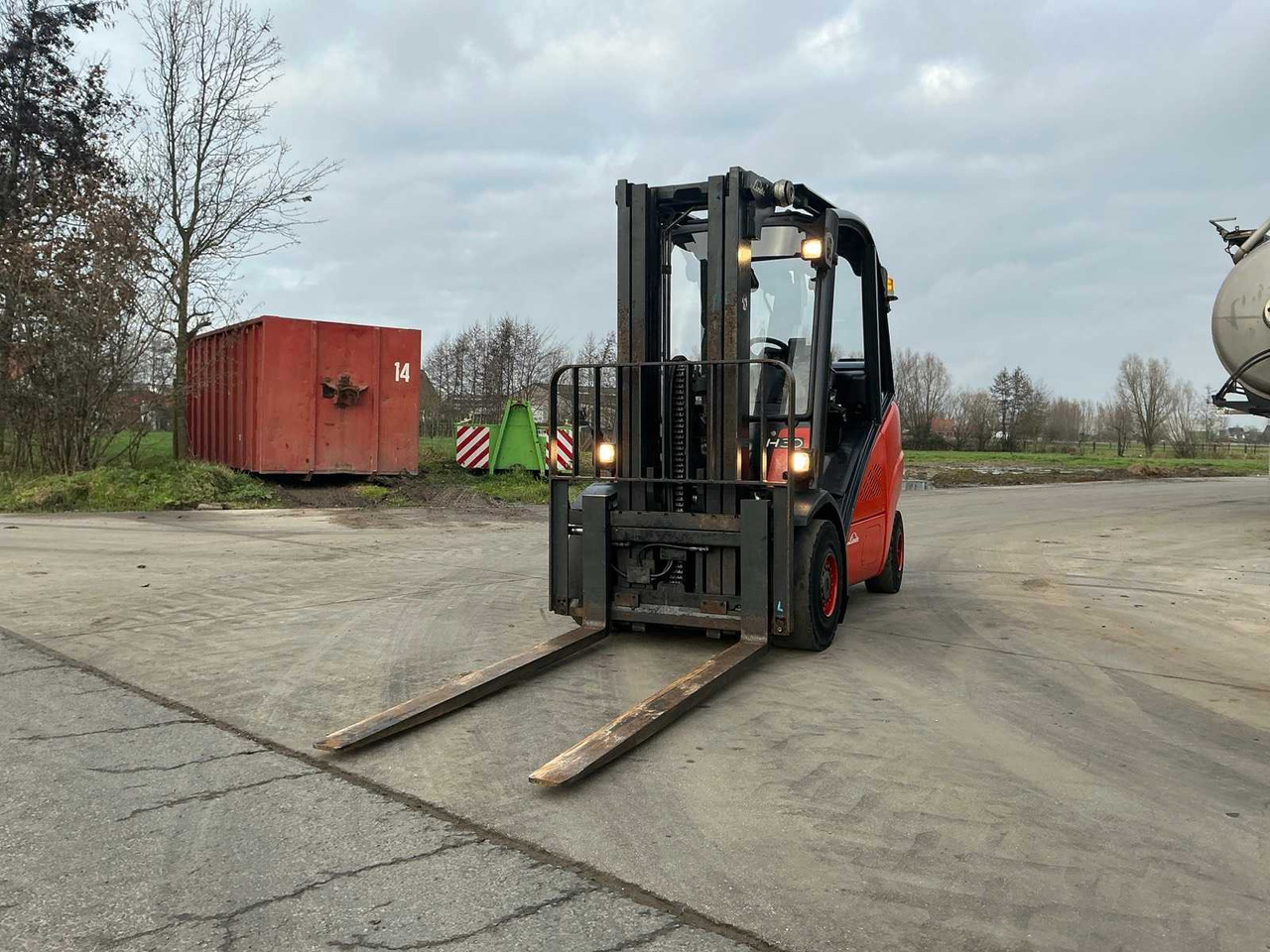 Chariot élévateur 2012 LINDE H30T-01 FORKLIFT: photos 9