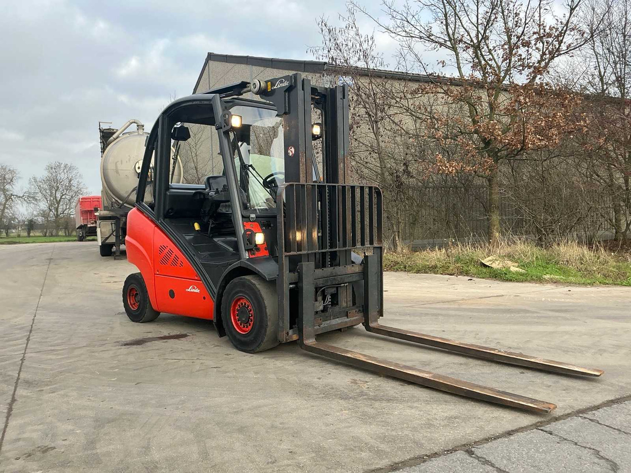 Chariot élévateur 2012 LINDE H30T-01 FORKLIFT: photos 10