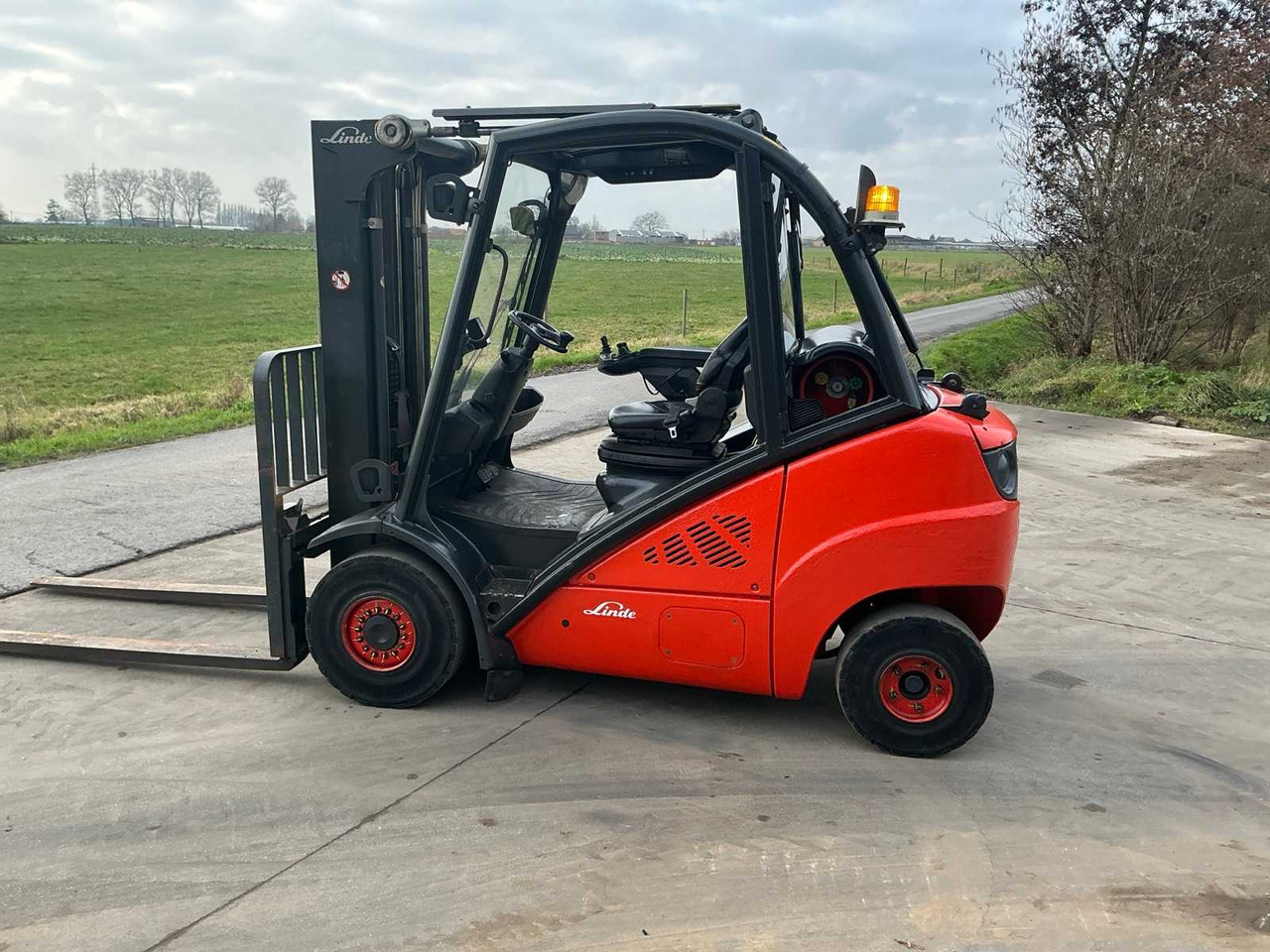 Chariot élévateur 2012 LINDE H30T-01 FORKLIFT: photos 16