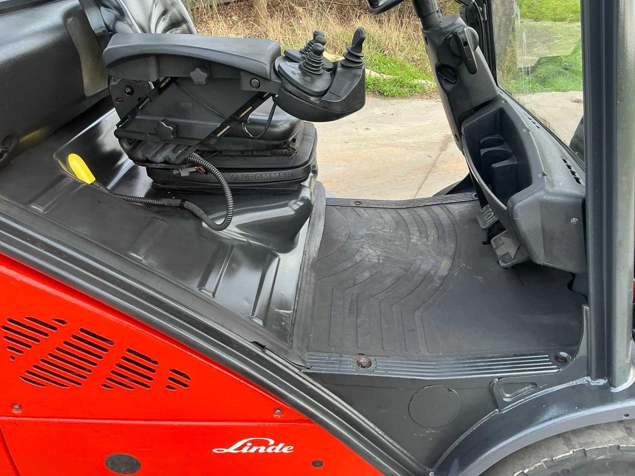 Chariot élévateur 2012 LINDE H30T-01 FORKLIFT: photos 23