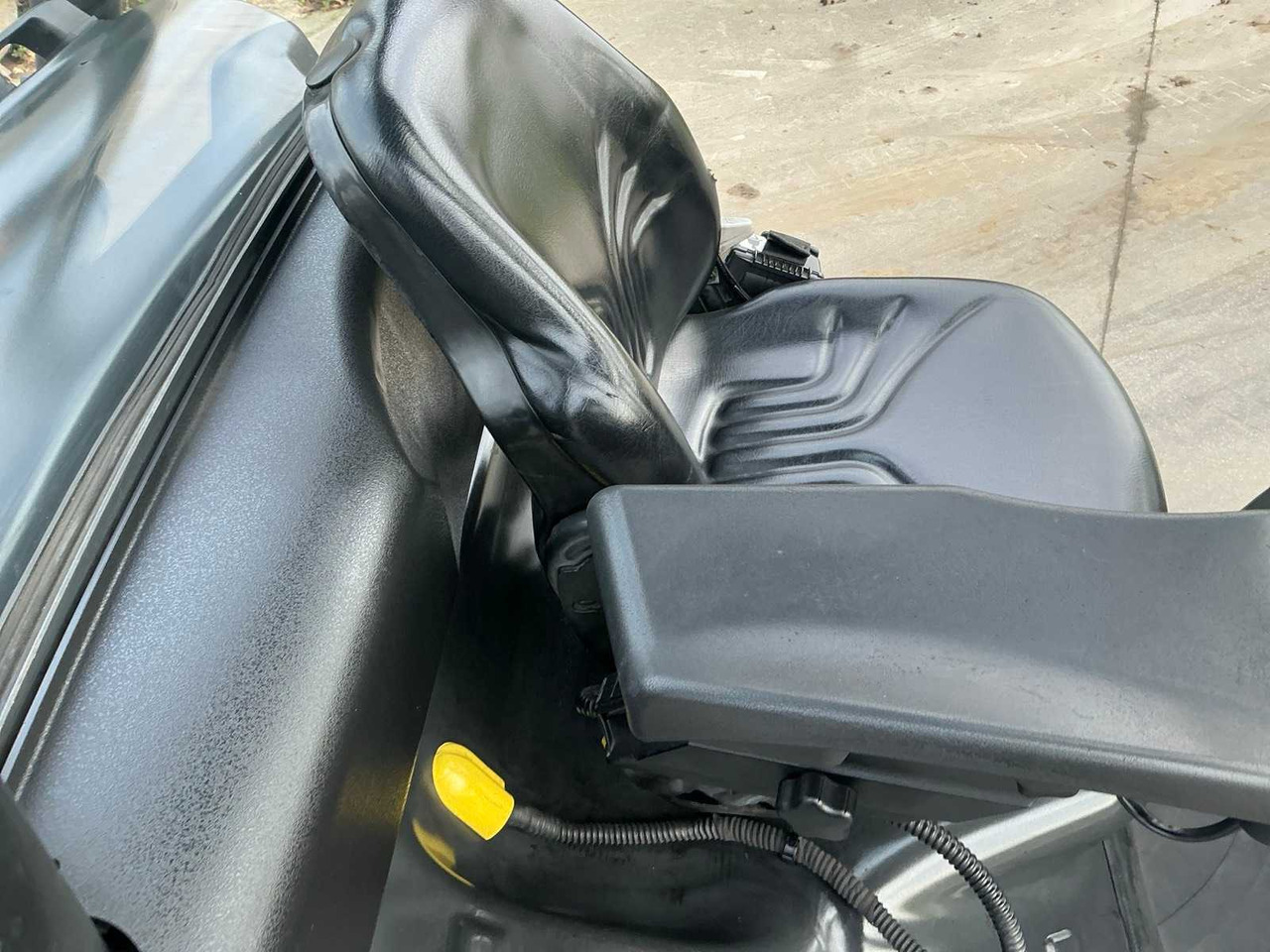 Chariot élévateur 2012 LINDE H30T-01 FORKLIFT: photos 27