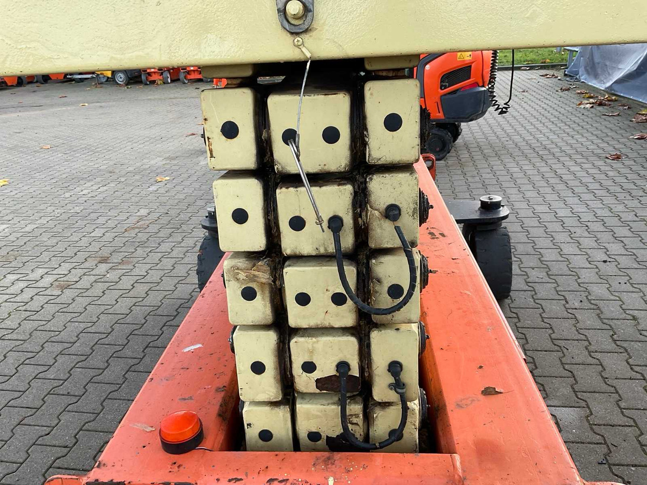 Nacelle 2013 HOLLAND LIFT HL-11816 AERIAL PLATFORM: photos 6 Nacelle 2013 HOLLAND LIFT HL-11816 AERIAL PLATFORM: photos 6