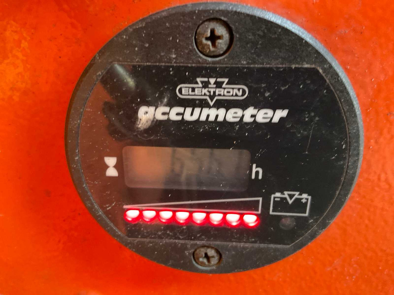 Nacelle 2013 HOLLAND LIFT HL-11816 AERIAL PLATFORM: photos 12 Nacelle 2013 HOLLAND LIFT HL-11816 AERIAL PLATFORM: photos 12