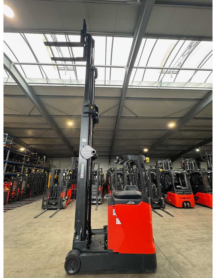 2014 SERVICE+UVV 10/2026 LINDE R14HD TRIPLEX 925CM REACH TRUCK 5,314 HOURS ELECTRIC FORKLIFT CAMERA - Chariot élévateur: photos 4 2014 SERVICE+UVV 10/2026 LINDE R14HD TRIPLEX 925CM REACH TRUCK 5,314 HOURS ELECTRIC FORKLIFT CAMERA - Chariot élévateur: photos 4