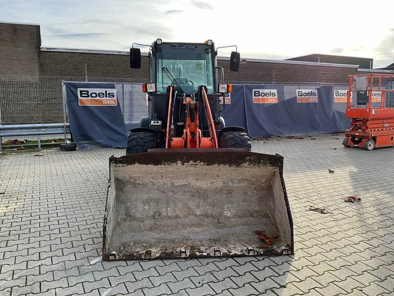 2015 KOMATSU WA-70-7 ARTICULATED WHEEL LOADER 4X4 - Chargeuse sur pneus: photos 3 2015 KOMATSU WA-70-7 ARTICULATED WHEEL LOADER 4X4 - Chargeuse sur pneus: photos 3