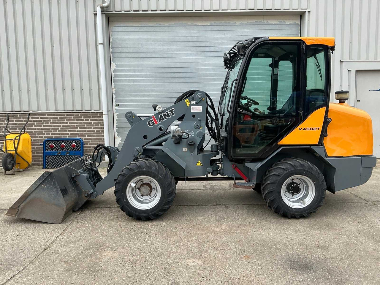 2016 GIANT V4502-T SHOVEL - Chargeuse sur pneus: photos 2 2016 GIANT V4502-T SHOVEL - Chargeuse sur pneus: photos 2