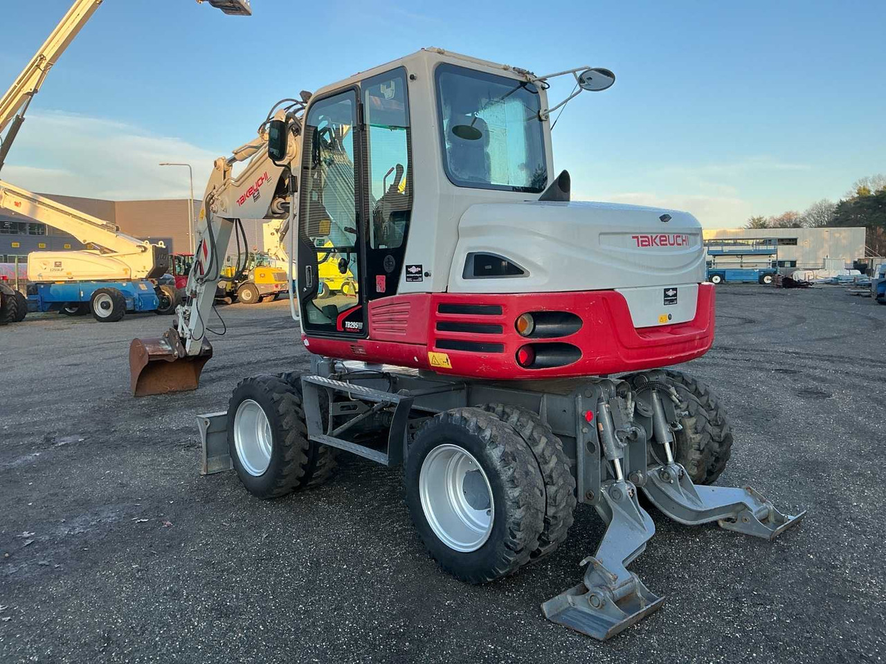 2016 TAKEUCHI TB295W MIDI EXCAVATOR - Pelle: photos 3 2016 TAKEUCHI TB295W MIDI EXCAVATOR - Pelle: photos 3