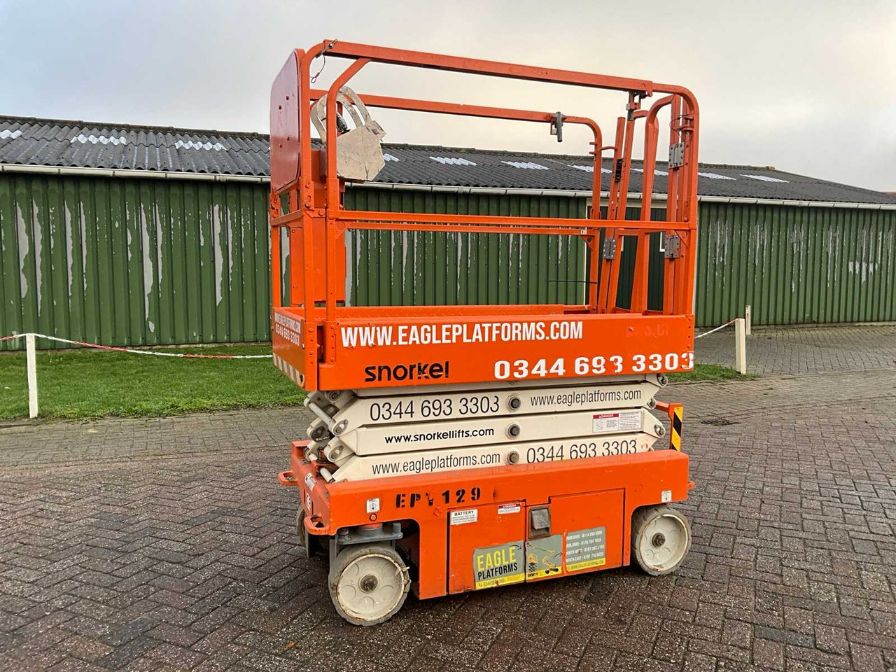 2017 SNORKEL S3219E AERIAL WORK PLATFORM - Nacelle: photos 1 2017 SNORKEL S3219E AERIAL WORK PLATFORM - Nacelle: photos 1