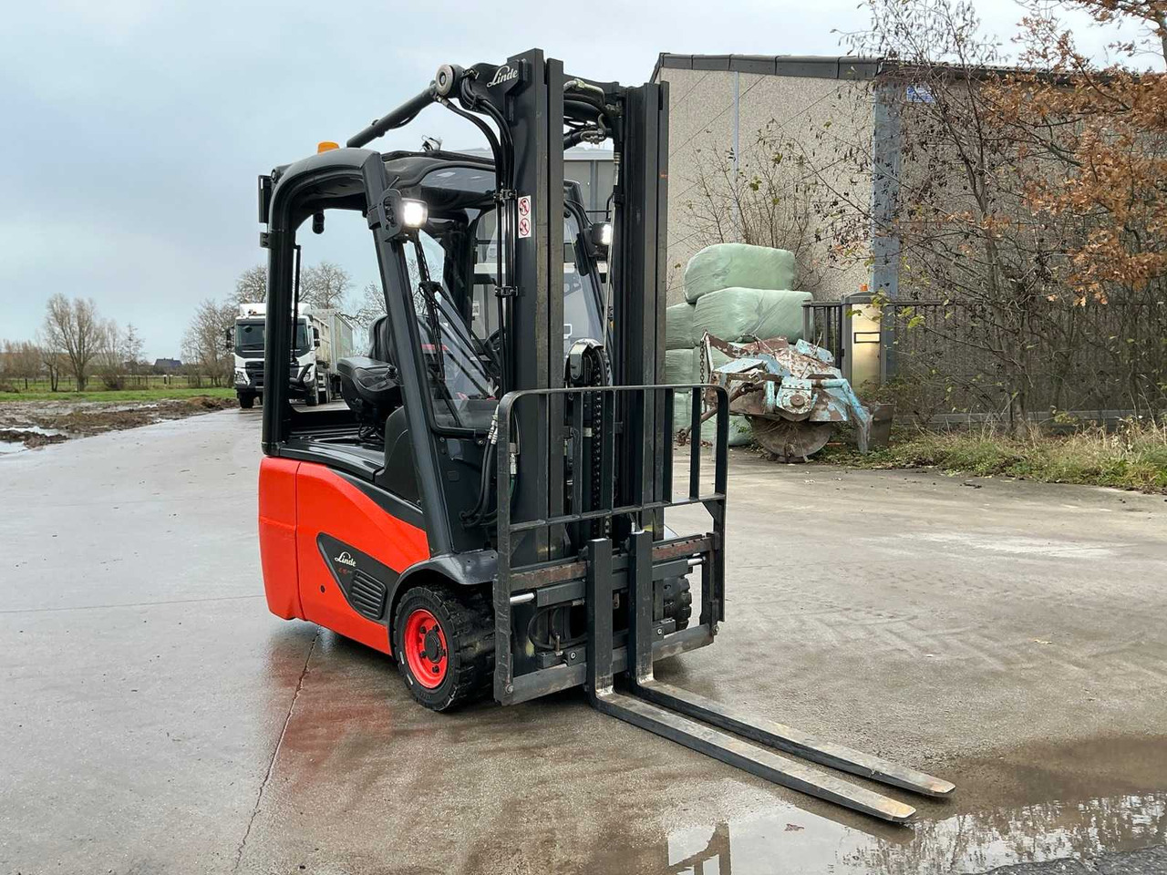2018 LINDE E16C-02 FORKLIFT - Chariot élévateur: photos 2 2018 LINDE E16C-02 FORKLIFT - Chariot élévateur: photos 2